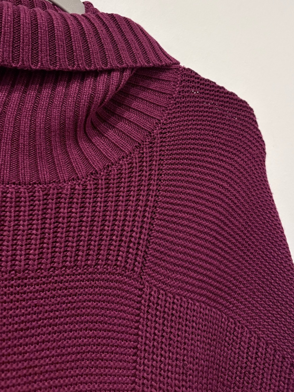 STAUD Benny Oversized  Turtleneck Knit Red Merlot Sweater - Picture 7 of 9